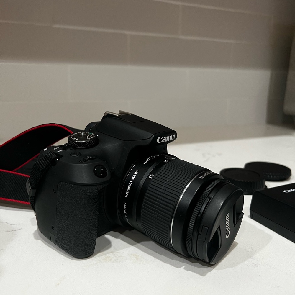 Canon EOS Rebel T7 + Camera Bag + SIM card